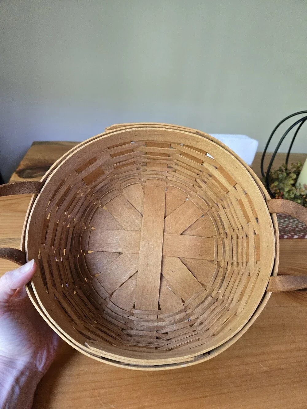 Longaberger 1993 Vintage Round Darning Basket